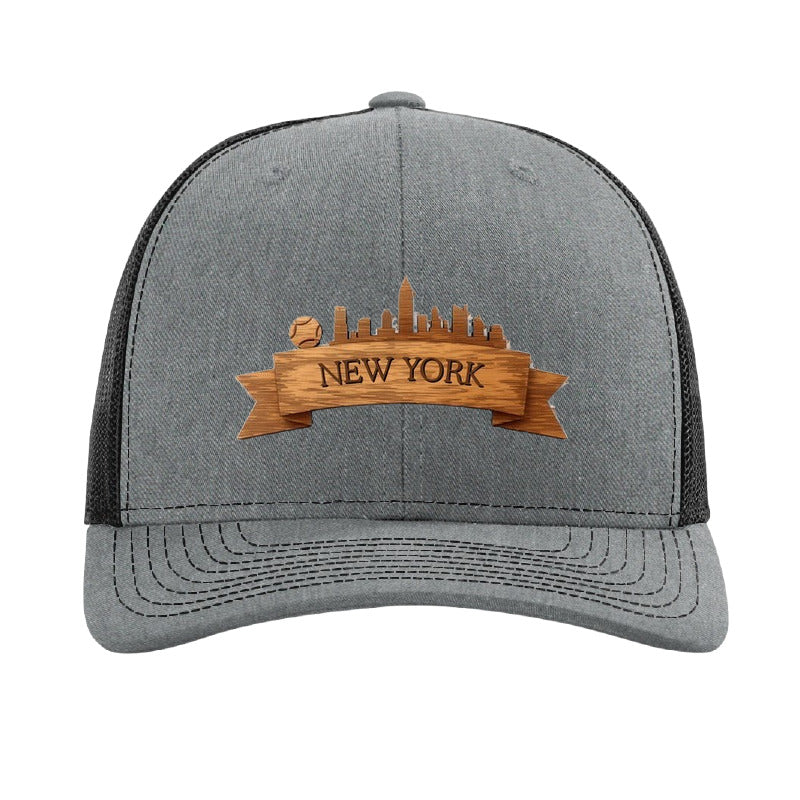 Wood tennis banner patch trucker hat, New York skyline — Heather Grey/Black